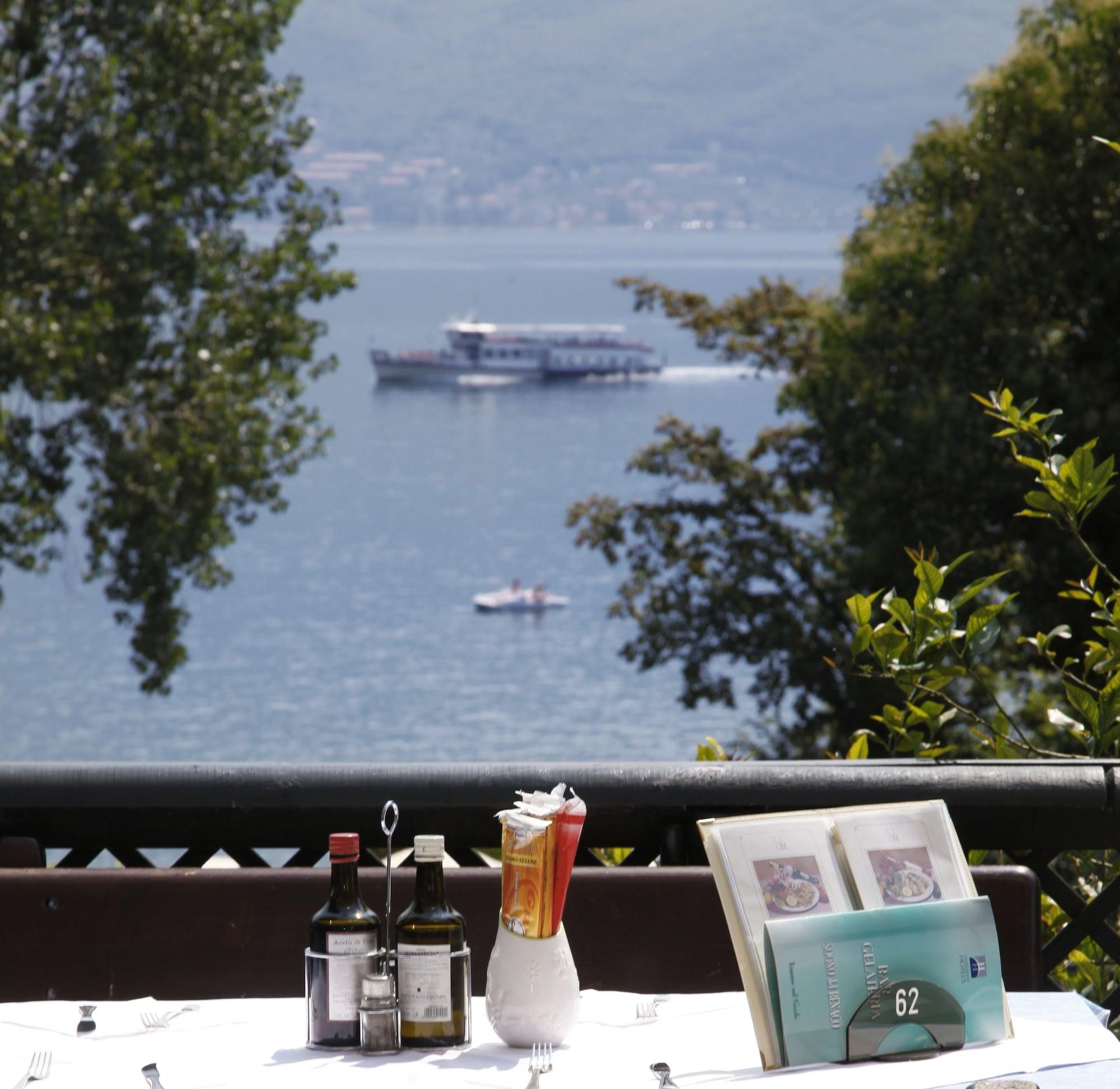 Hotel Sogno Del Benaco リモーネ・スル・ガルダ エクステリア 写真