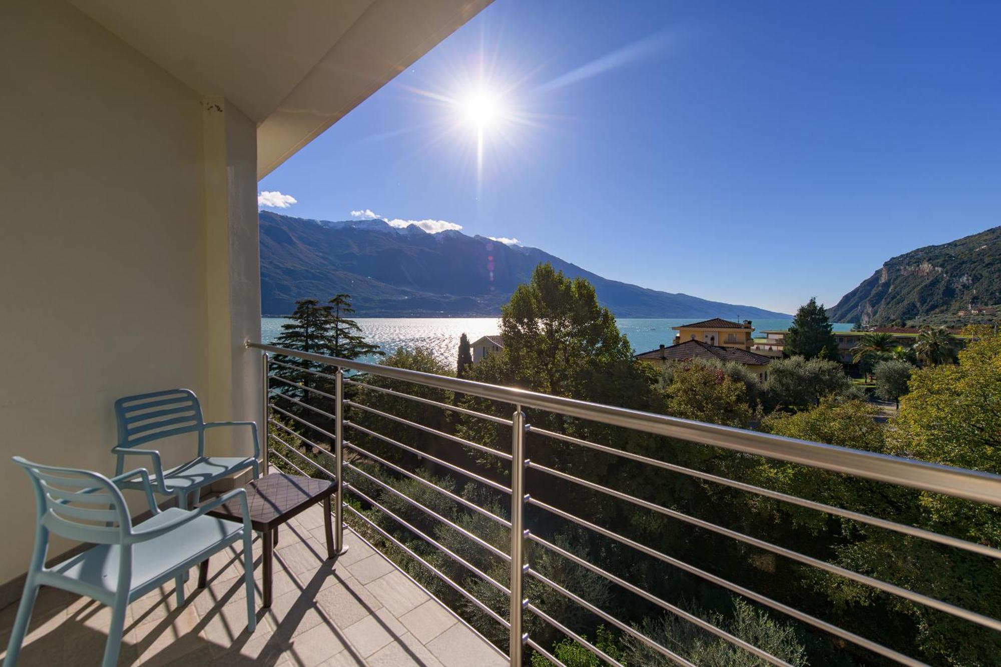 Hotel Sogno Del Benaco リモーネ・スル・ガルダ エクステリア 写真