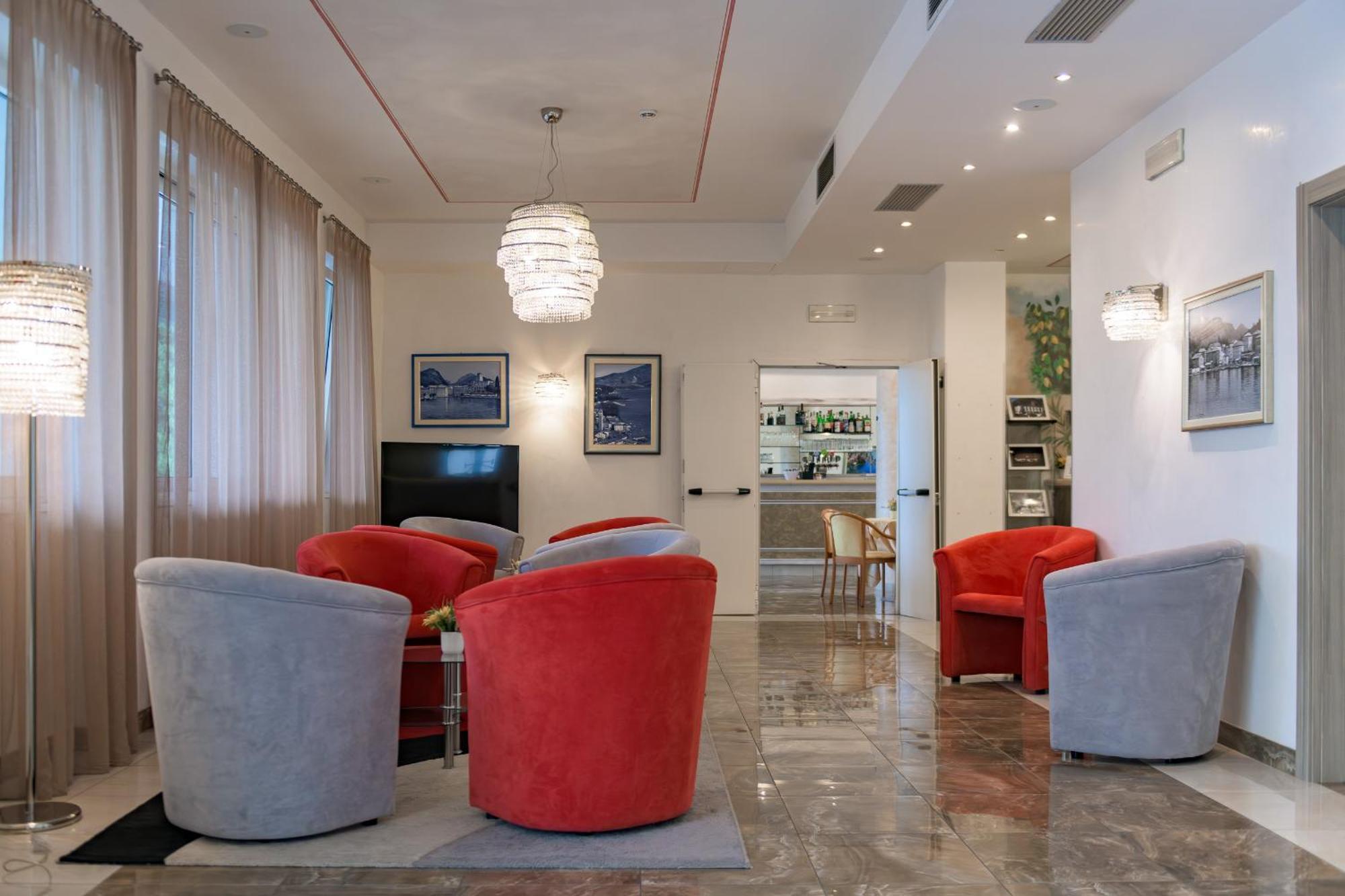 Hotel Sogno Del Benaco リモーネ・スル・ガルダ エクステリア 写真