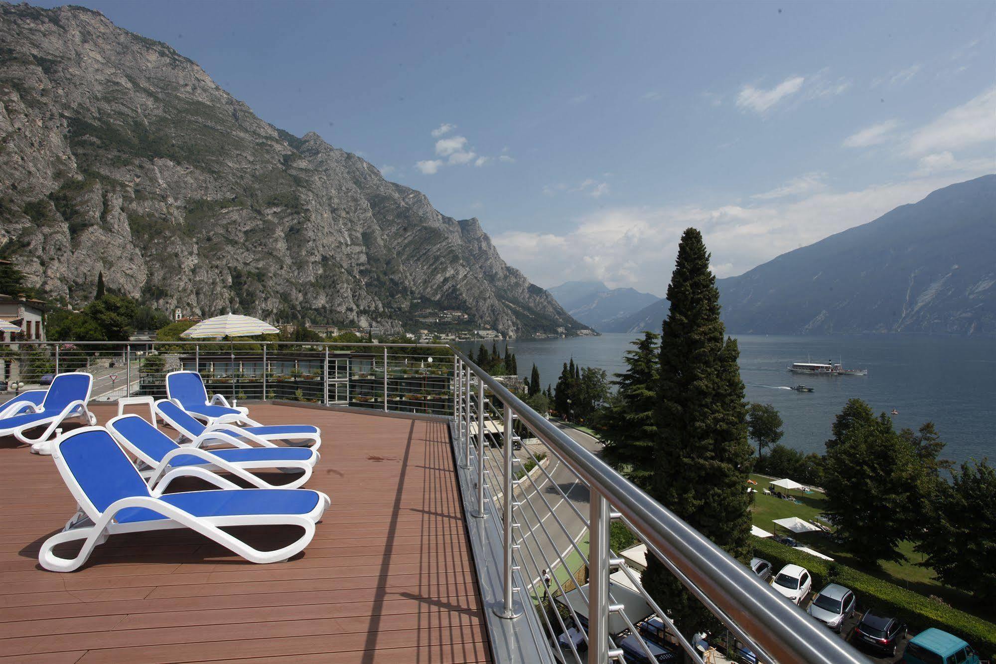 Hotel Sogno Del Benaco リモーネ・スル・ガルダ エクステリア 写真